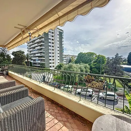 Mia2 - 3 Pieces Avec Terrasse Апартаменты *